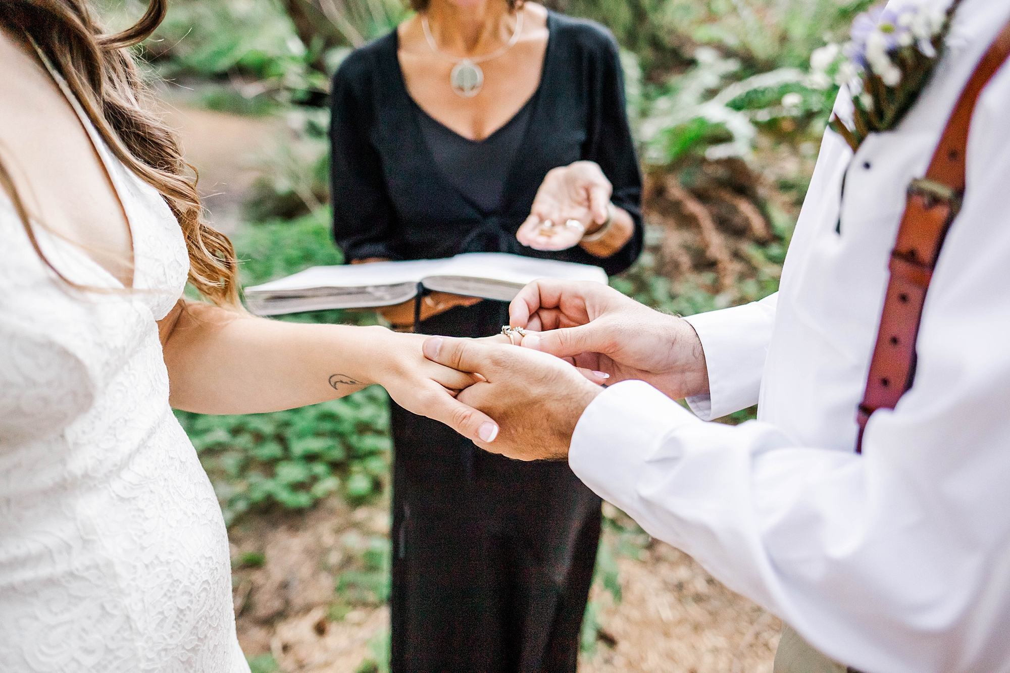 Intimate Wedding Ceremony in Estacada, Oregon